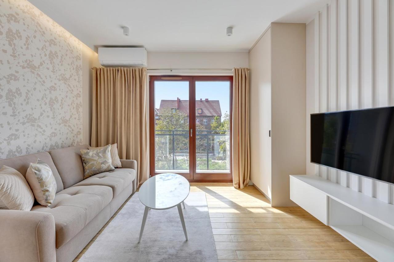 Aura III Apartments & Free Parking By Downtown Apartments Danzica Esterno foto