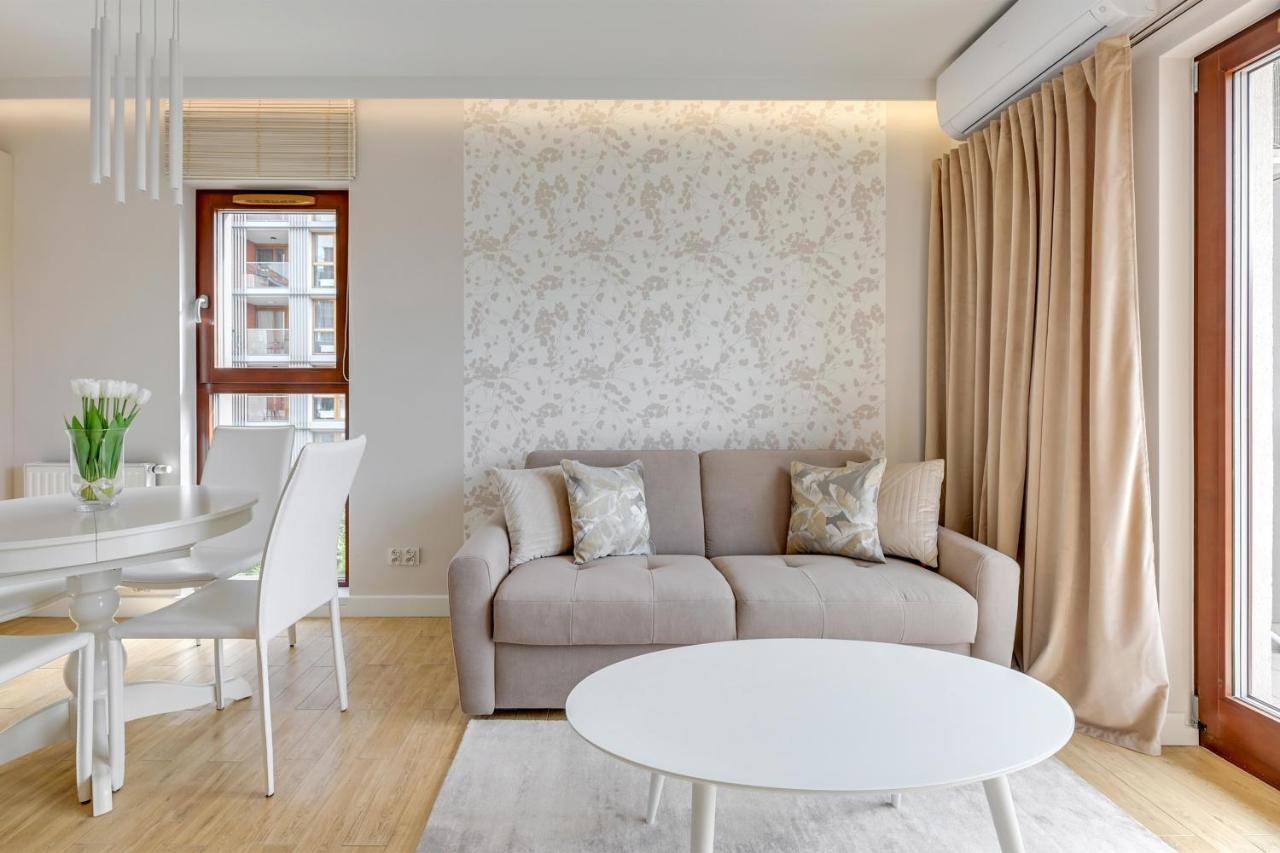Aura III Apartments & Free Parking By Downtown Apartments Danzica Esterno foto