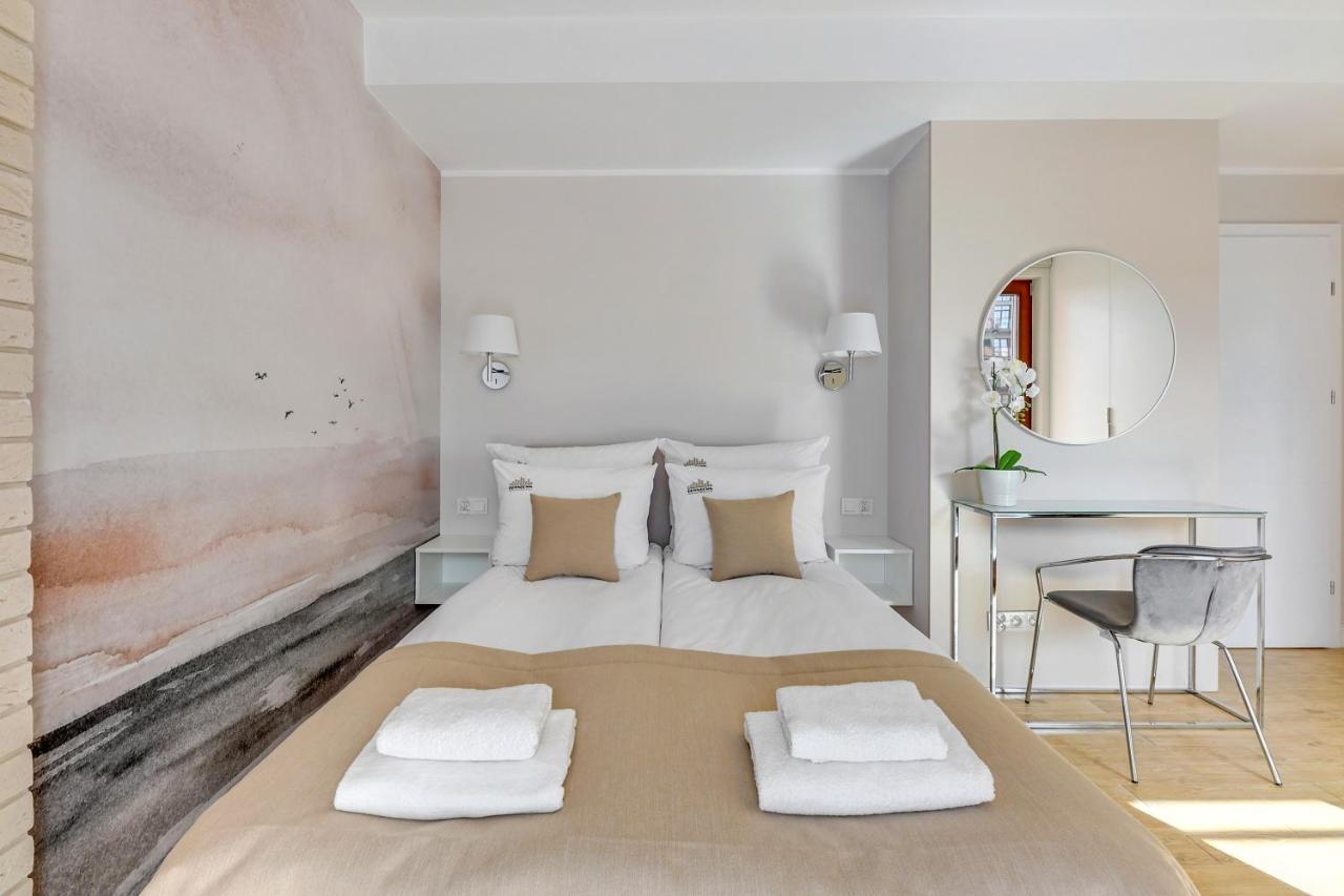 Aura III Apartments & Free Parking By Downtown Apartments Danzica Esterno foto